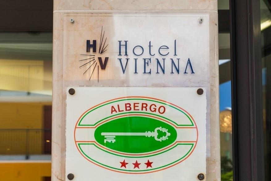 Hotel Vienna Caorle Exterior photo