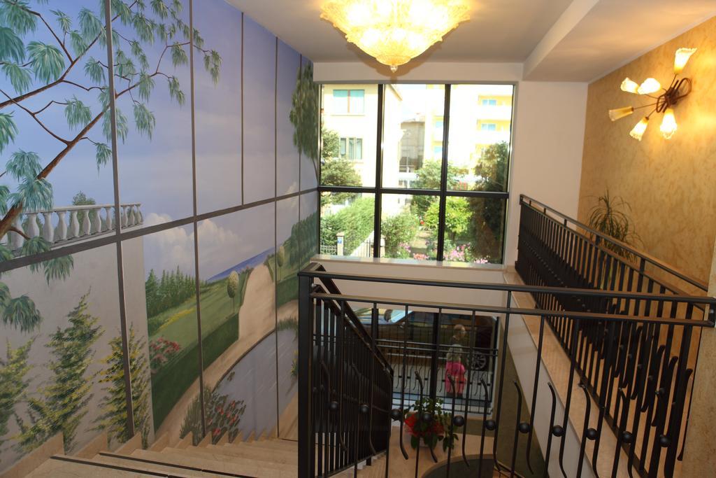 Hotel Vienna Caorle Exterior photo