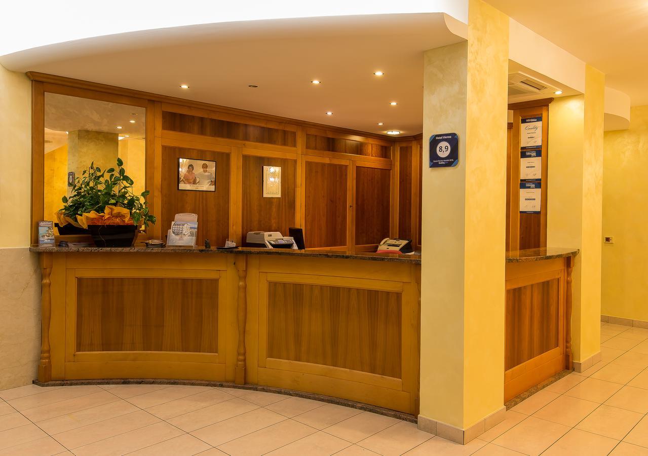 Hotel Vienna Caorle Exterior photo